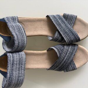 Charleston Shoe Co Denim Elastic Wedge Sandals Espadrille